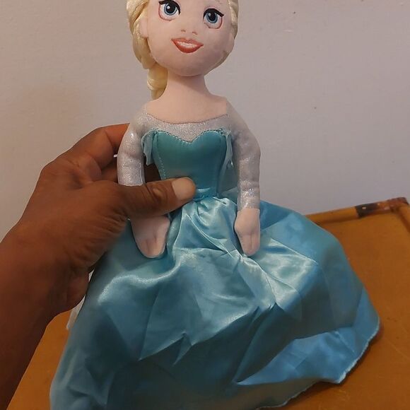 Disney Frozen Elsa & Anna Doll - Picture 1 of 7